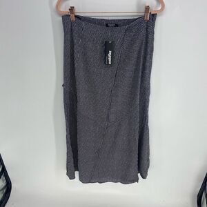 Zeagoo Women's Black White Stretch Knit Striped Maxi Skirt Medium